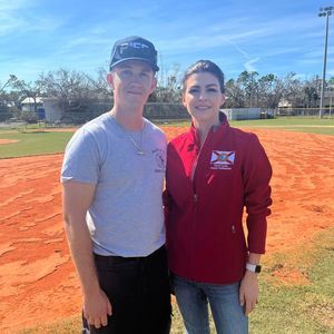 Meet your Posher, Hunter